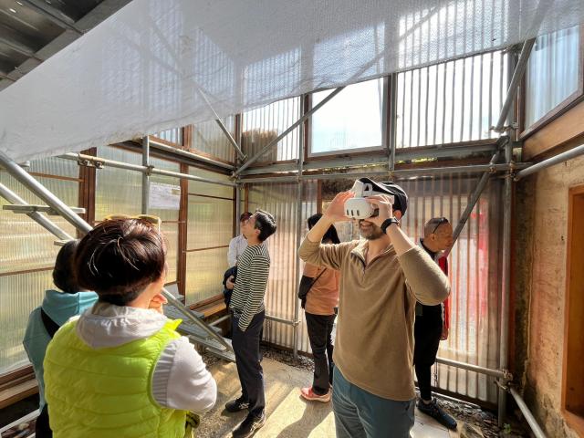 Project Plum Grove II: Immersive virtual journey to Old House